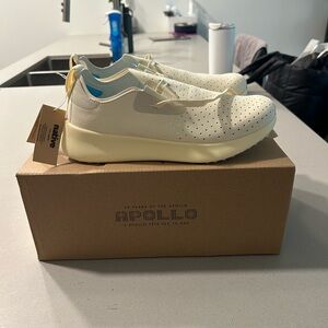 Native Apollo 10 Bone White Sneakers